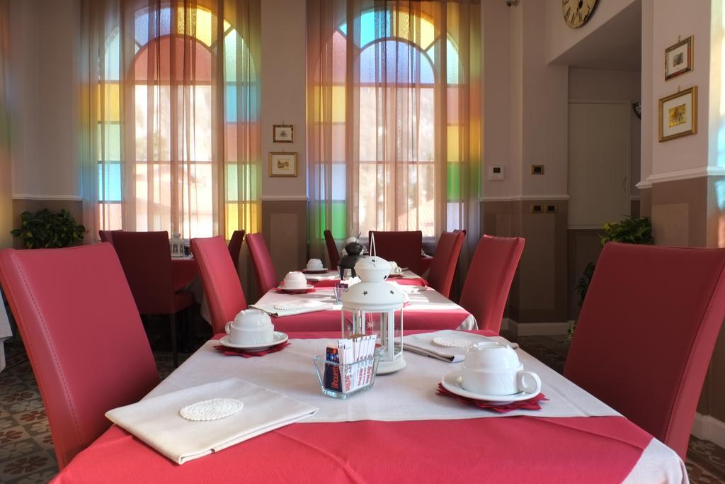 Michelangelo B&B Varenna Eksteriør billede