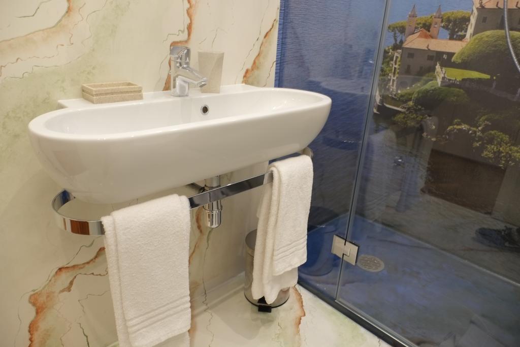 Michelangelo B&B Varenna Eksteriør billede